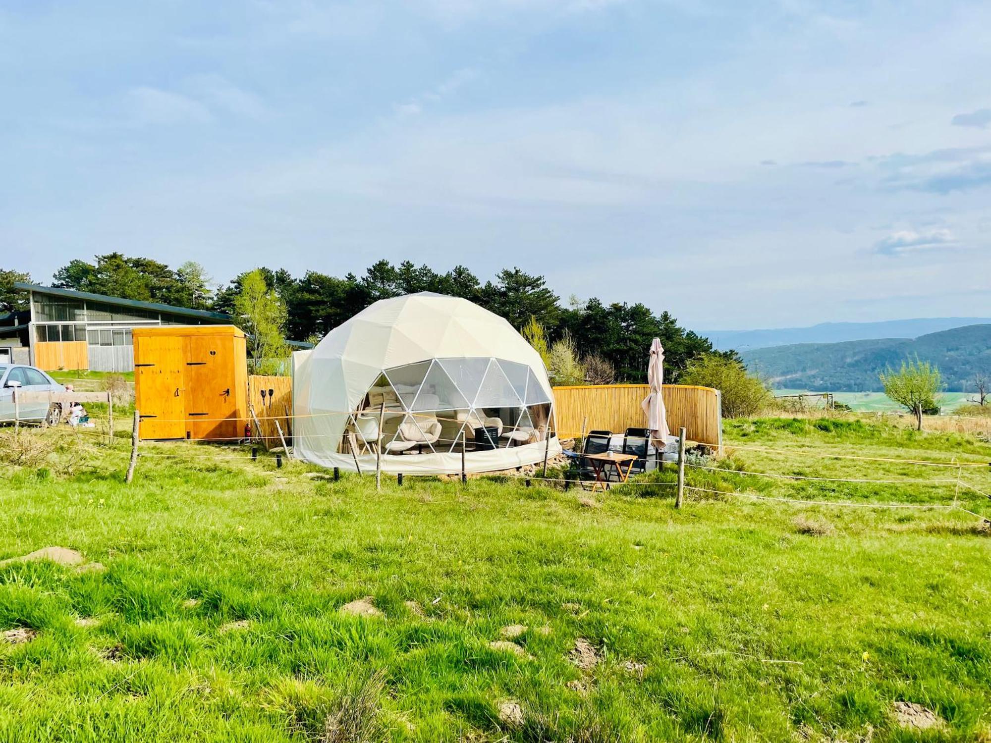 Glamping Hohe Wand - Zelt Mit Sternenfenster Und Whirlpool Hotel Maiersdorf Eksteriør billede